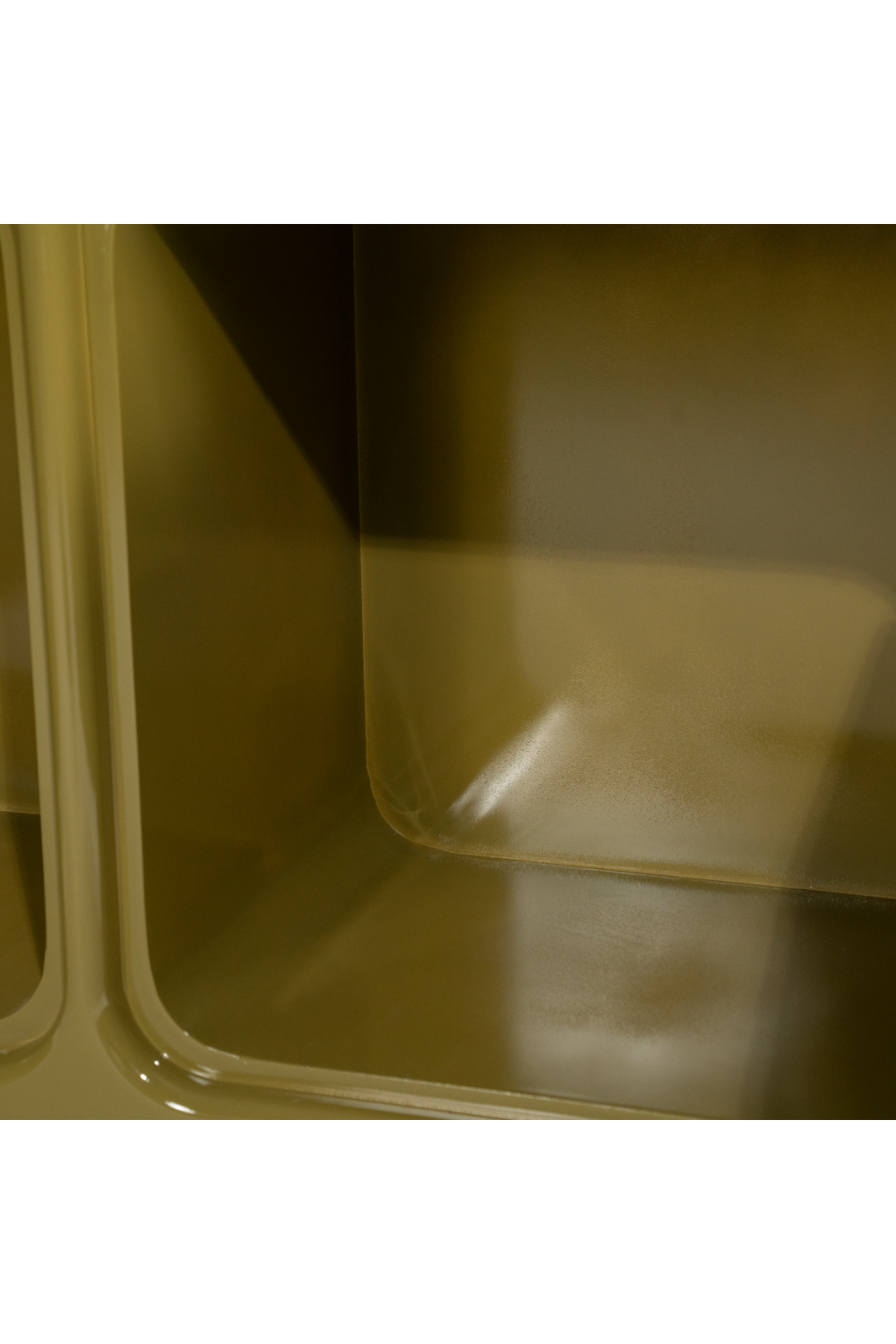 High-gloss 2-Door Dresser | Oroa.com