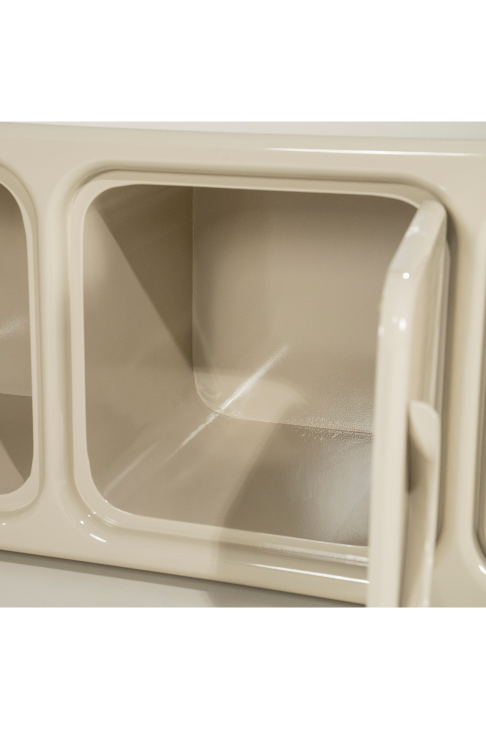High-gloss 4-Door TV Cabinet | Oroa.com
