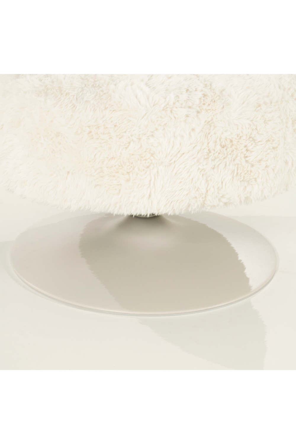 Round Furry Swivel Chair | Oroa.com