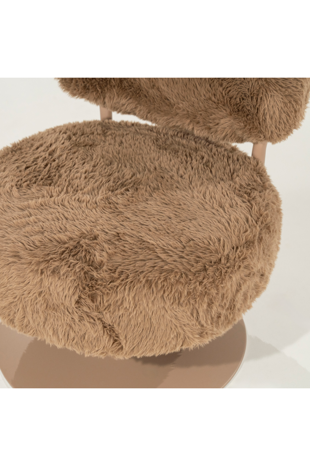 Round Furry Swivel Chair | Oroa.com