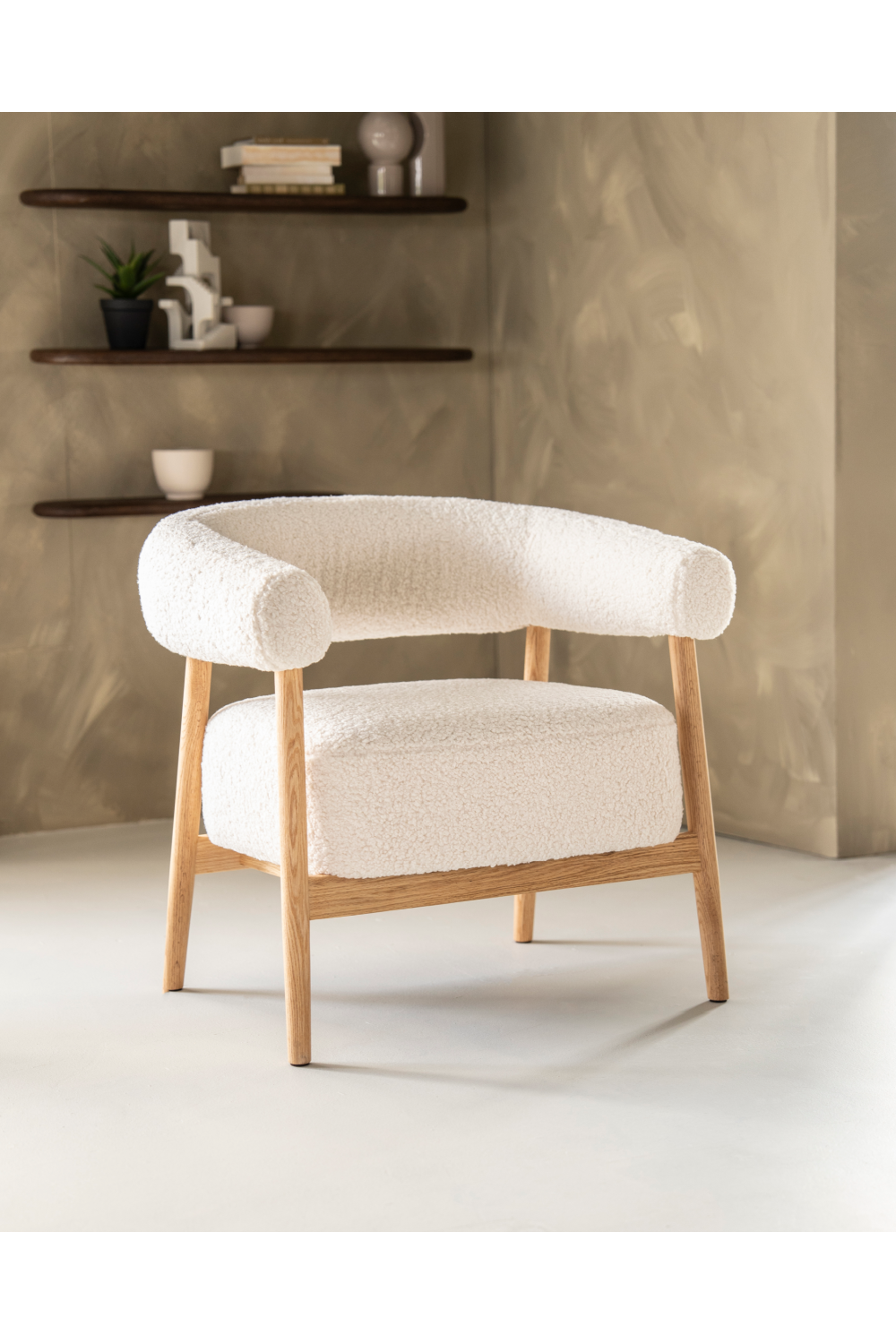 Oak Framed Curve Lounge Chair | Oroa.com