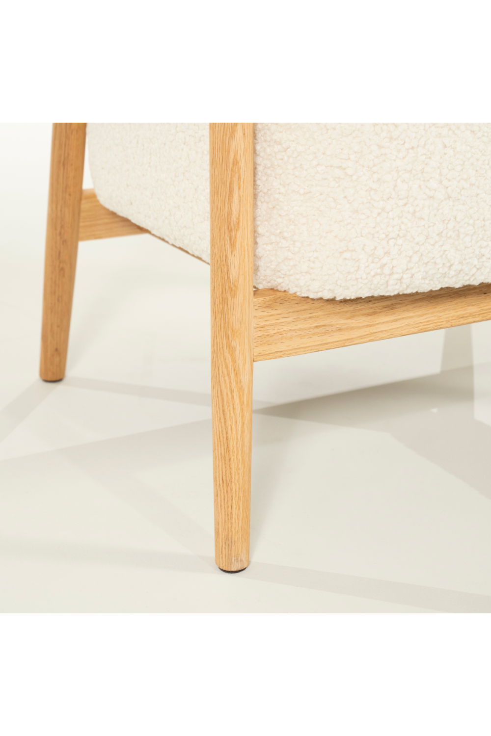 Oak Framed Curve Lounge Chair | Oroa.com