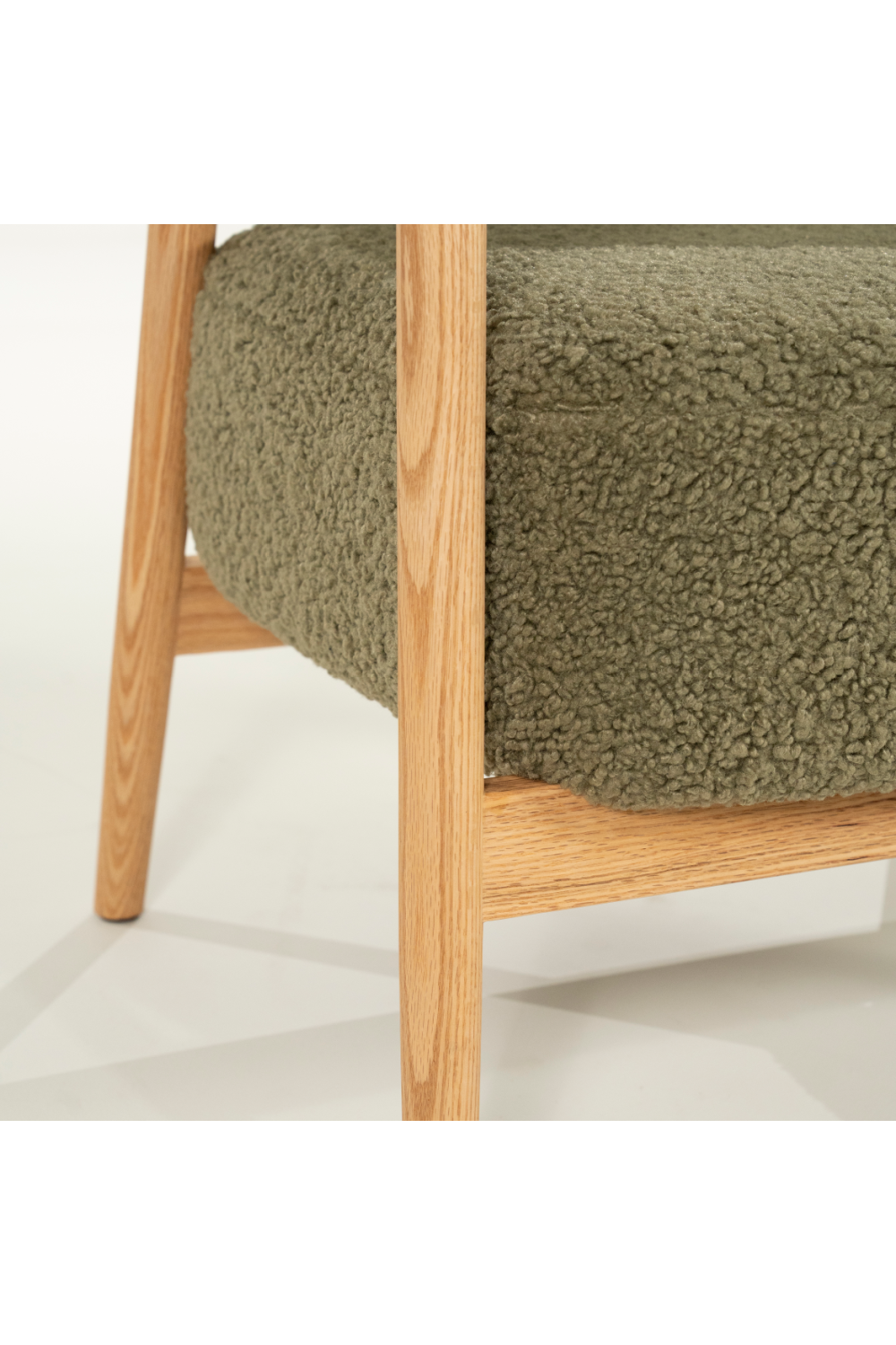 Oak Framed Curve Lounge Chair | Oroa.com