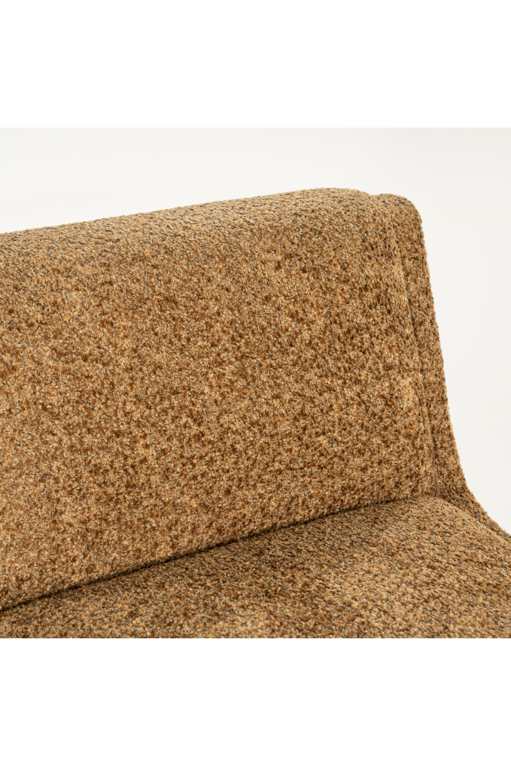 Fully-Upholstered Lounge Chair | Oroa.com