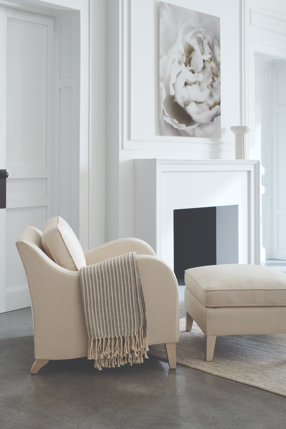 Cream Cushioned Ottoman | Caracole Victoriav | Oroa.com