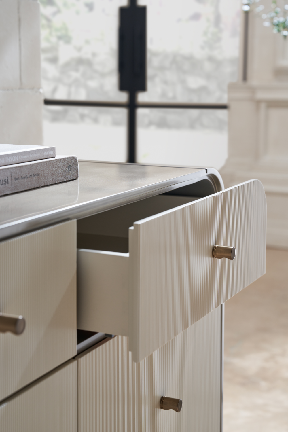 Fluted 10-Drawer Dresser | Caracole Circadian | Oroa.com