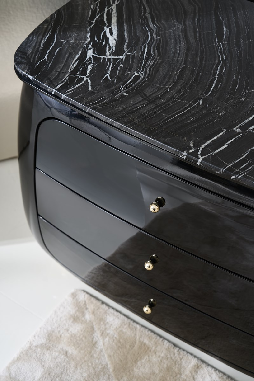 Black 3-Drawer Curved Nighstand | Oroa.com