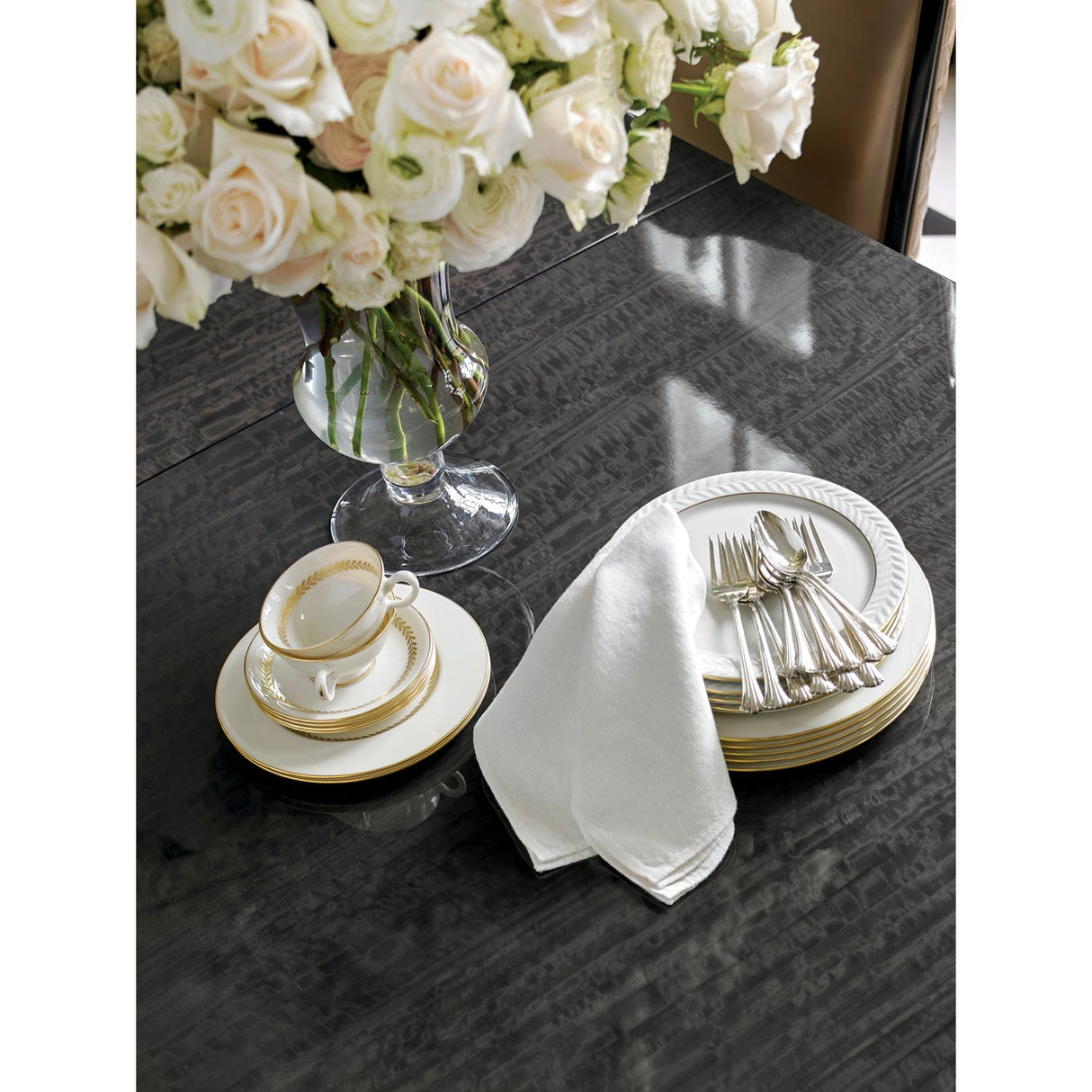 Eucalyptus Extendable Dining Table – The Aristocrat – alternate view 9