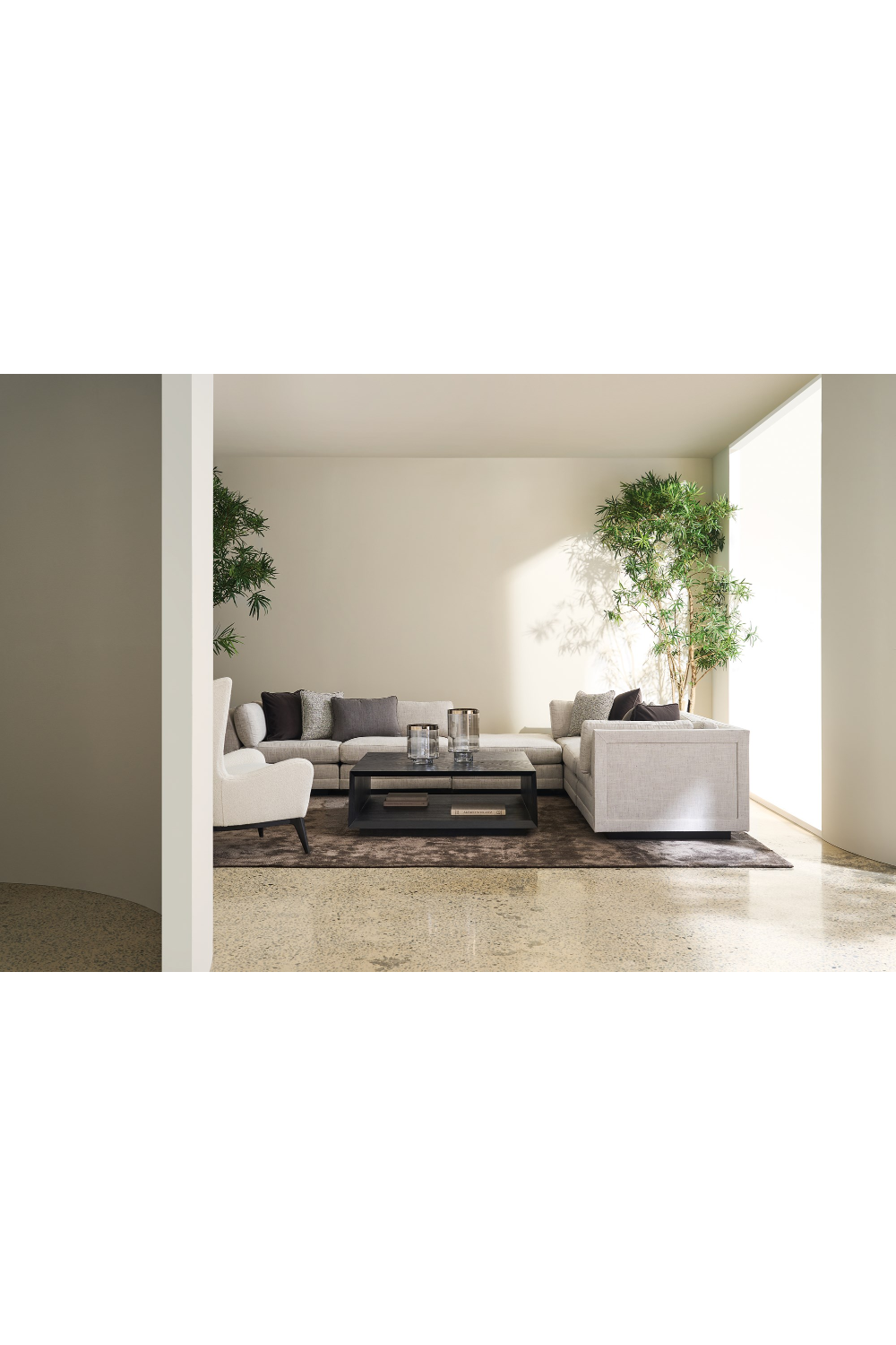 Modern Wing Lounge Chair | Oroa.com