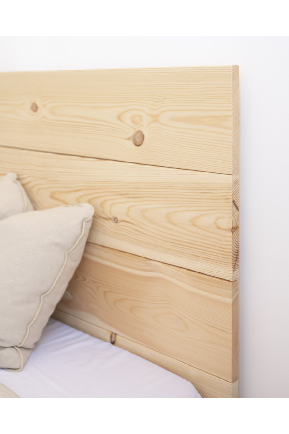 Straight-Cut Pine Wood Headboard | Decowood Flanders | Oroa.com