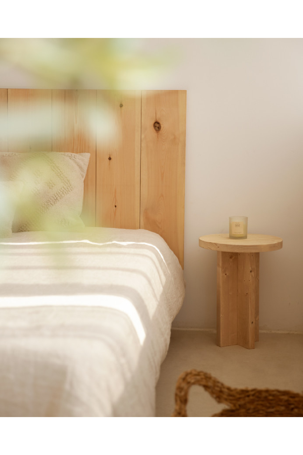 Japandi Round Bedside Table | Decowood Tokyo | Oroa.com