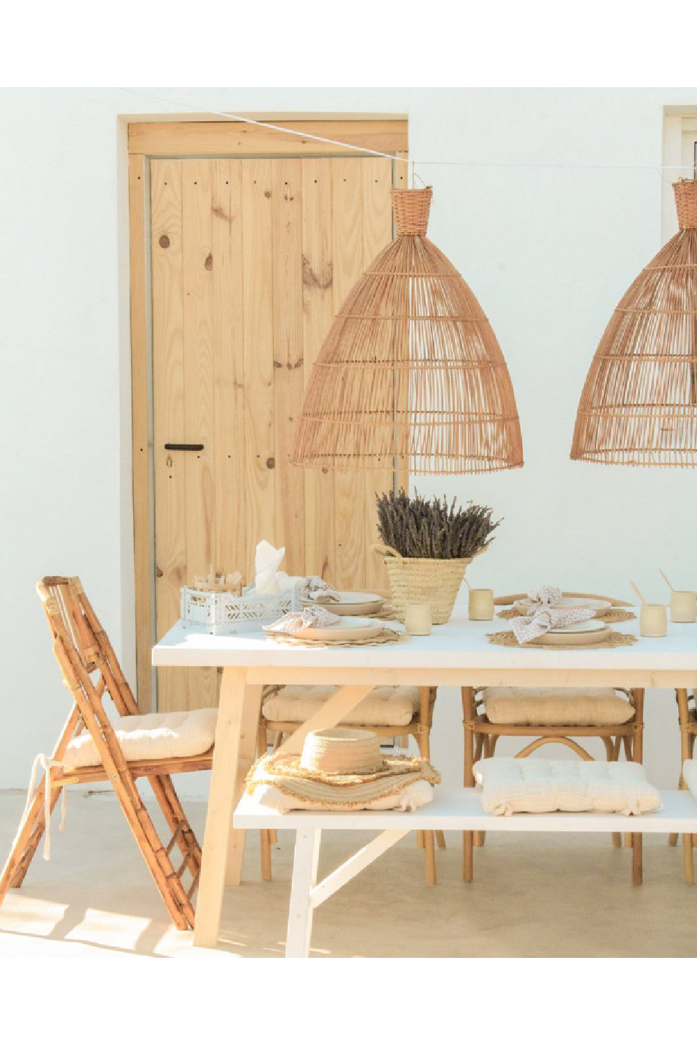 Scandinavian Wooden Dining Table | Decowood Siep | OROA.com