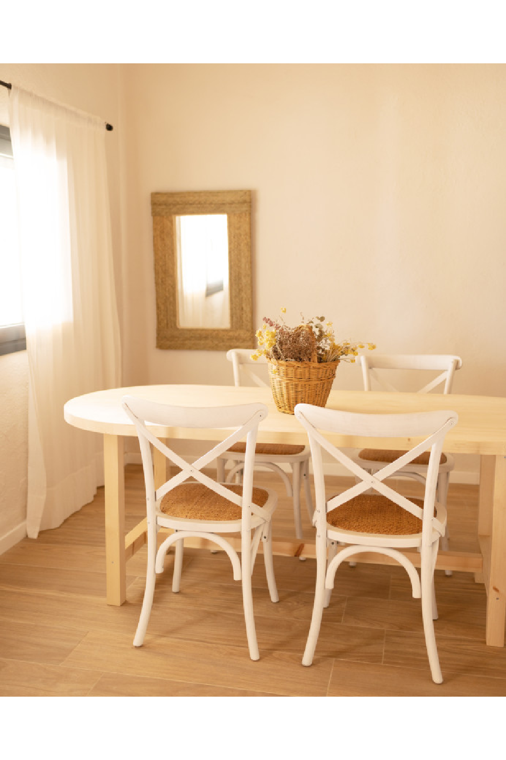 Wooden Oval Dining Table | Decowood Olivia | Oroa.com