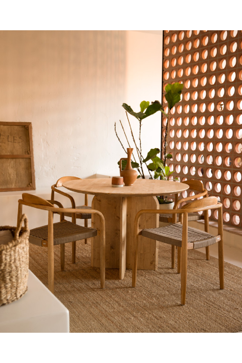 Round Solid Wood Dining Table | Decowood Bloom | Oroa.com