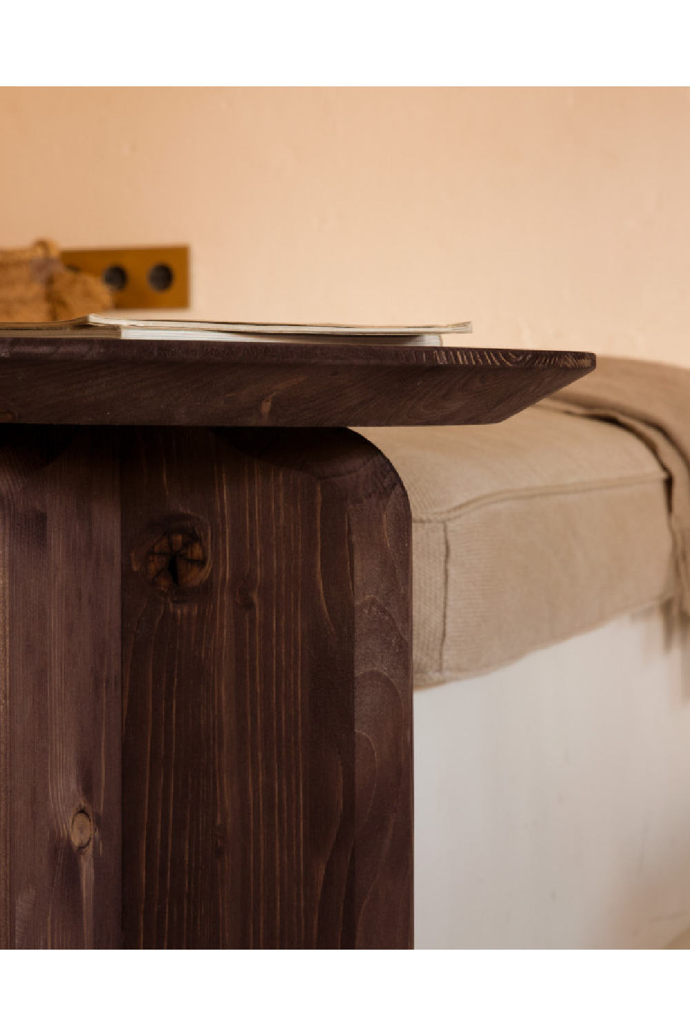 Round Solid Wood Side Table | Decowood Bloom | Oroa.com