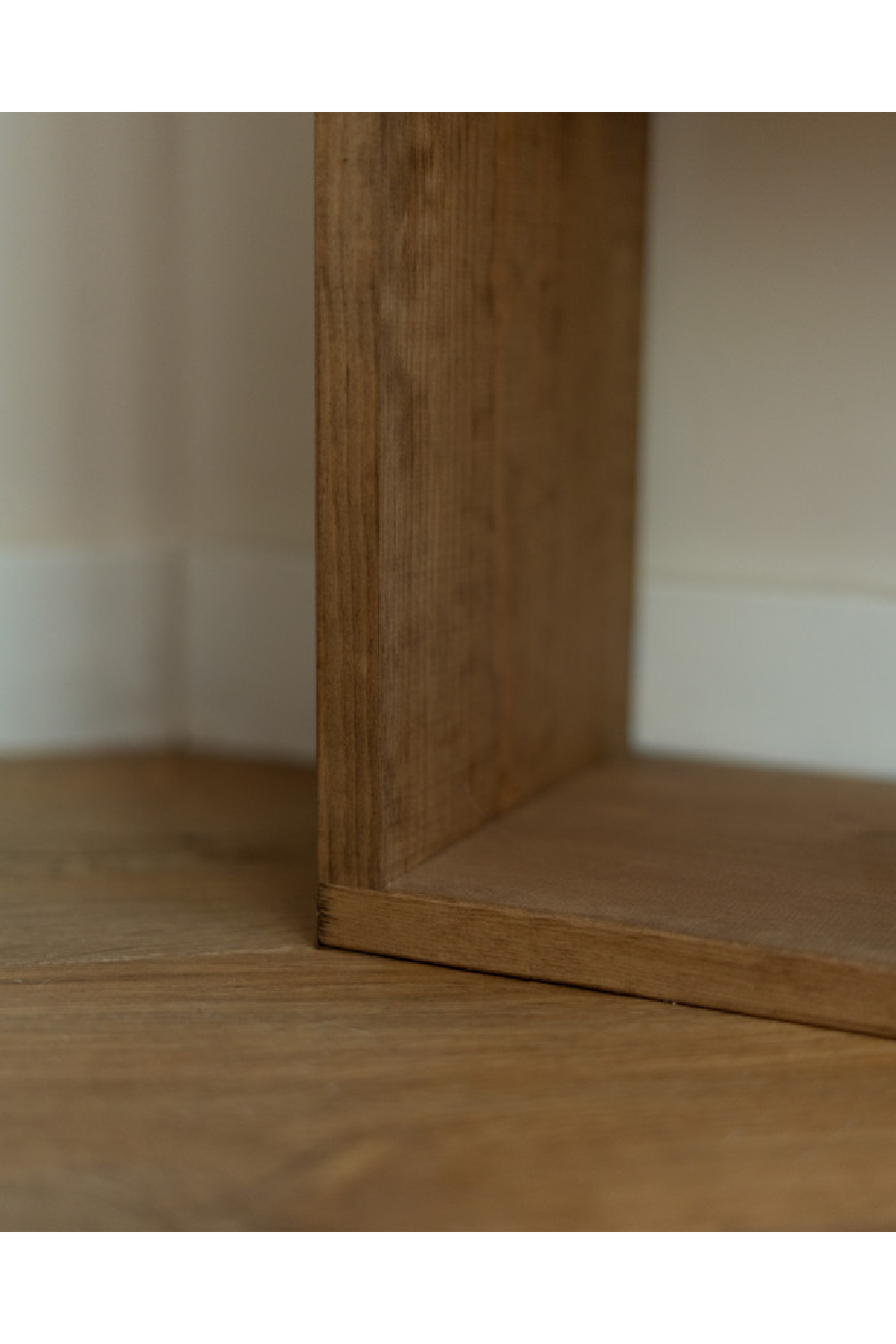 Spruce Wood Nordic Shelf | Decowood Saura | OROA.com