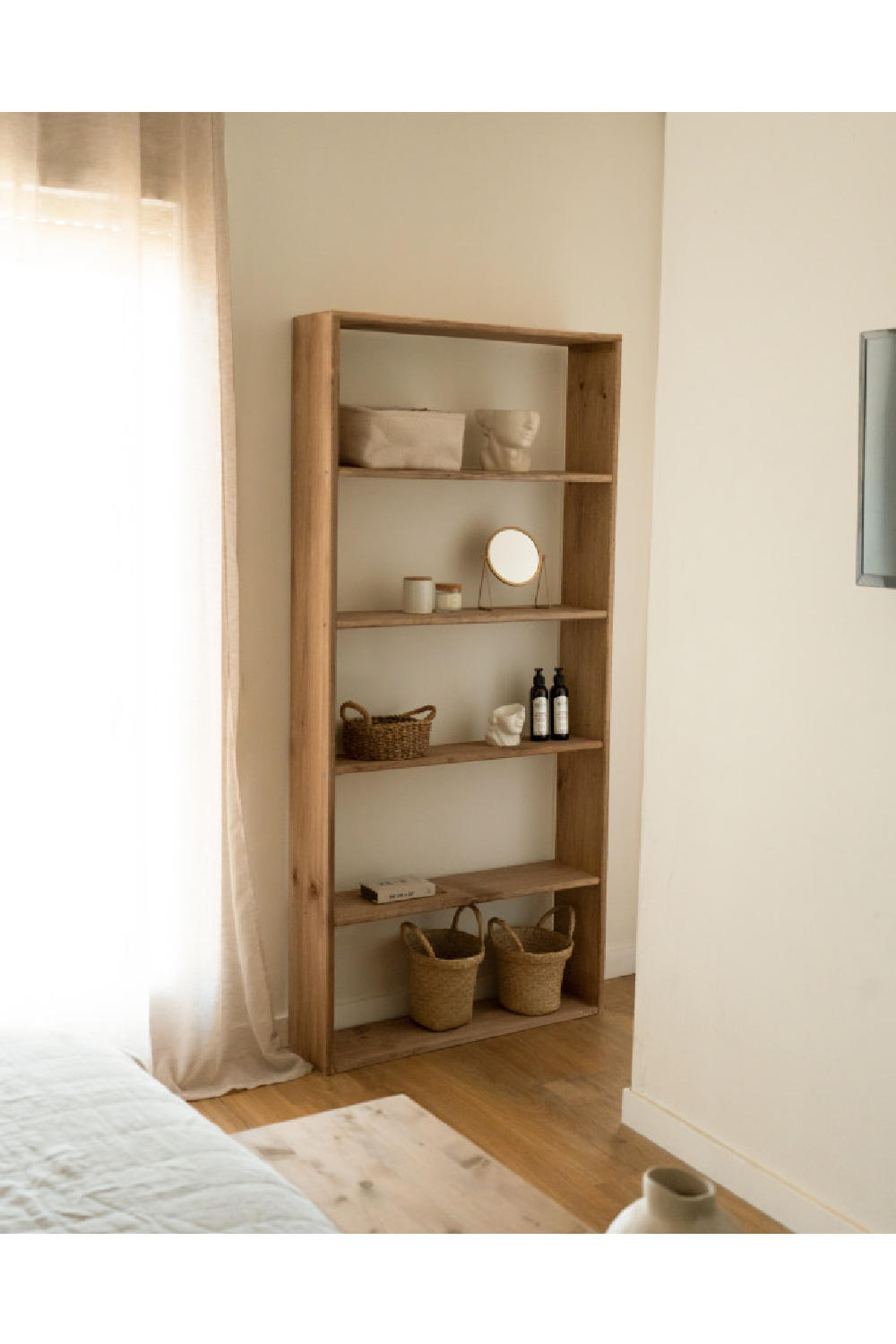 Spruce Wood Nordic Shelf | Decowood Saura | OROA.com