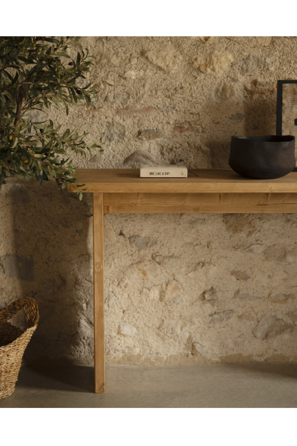 Fluted Legs Console Table | Decowood Bali | Oroa.com