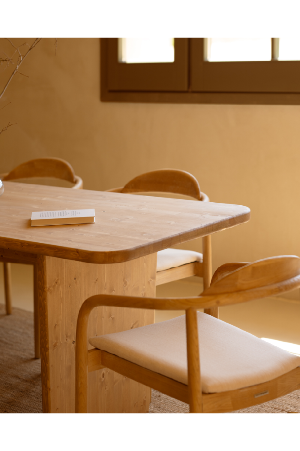 Scandinavian Style Dining Table | Decowood Bimba | Oroa.com