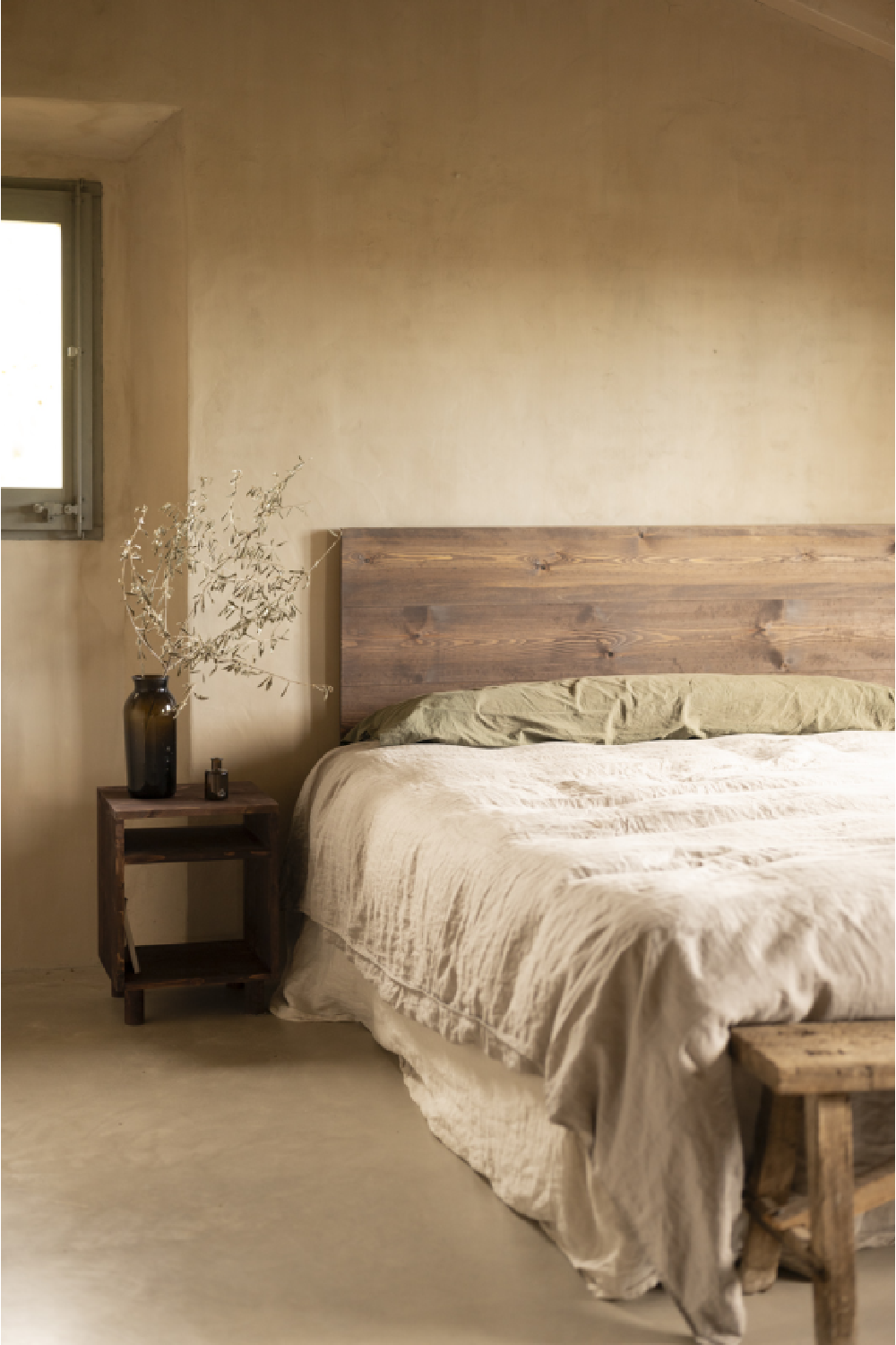 Minimalist Wooden Nightstand | Decowood Hera | Oroa.com