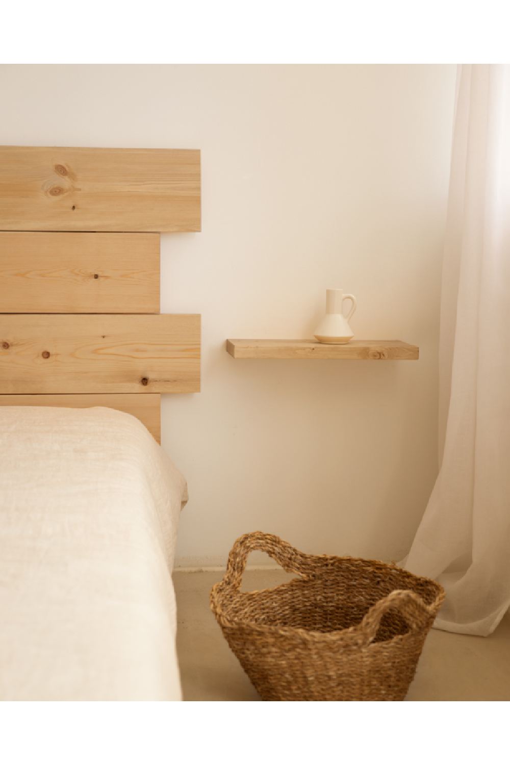 Solid Pine Floating Shelf Nightstands (2) | Decowood Hak | Oroa.com