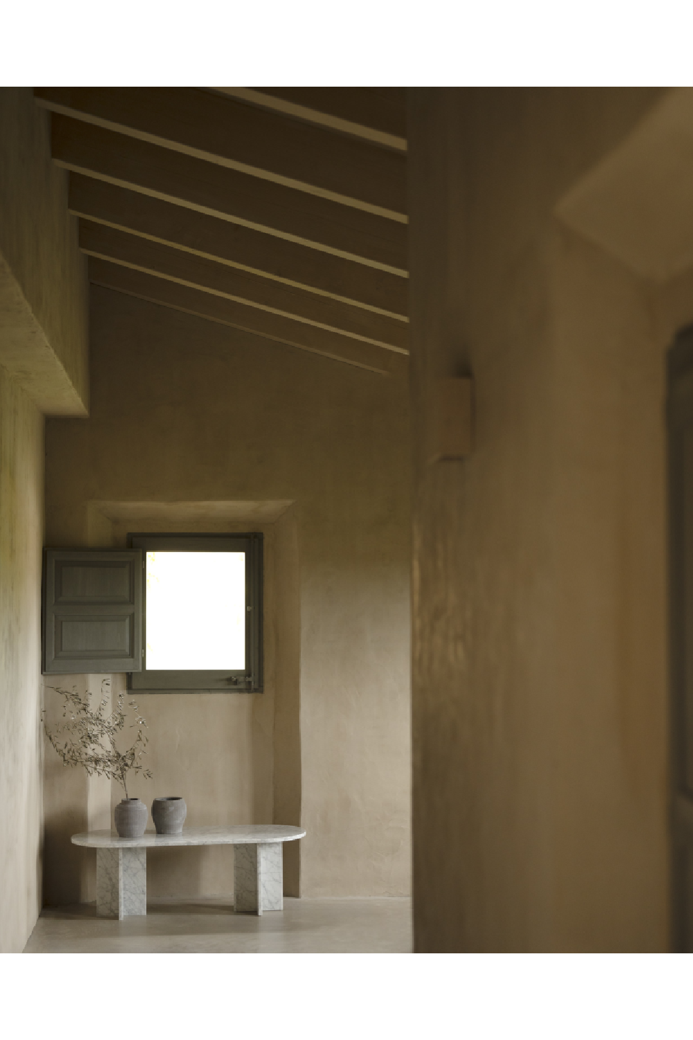 Oval Marble Coffee Table | Decowood Tuscany | Oroa.com