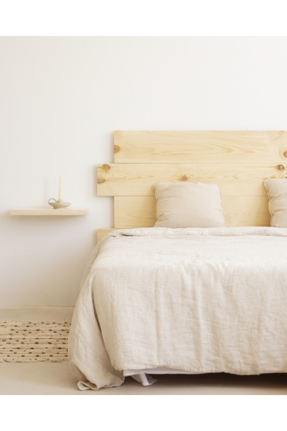 Solid Pine Floating Shelf Nightstand | Decowood Hak | Oroa.com