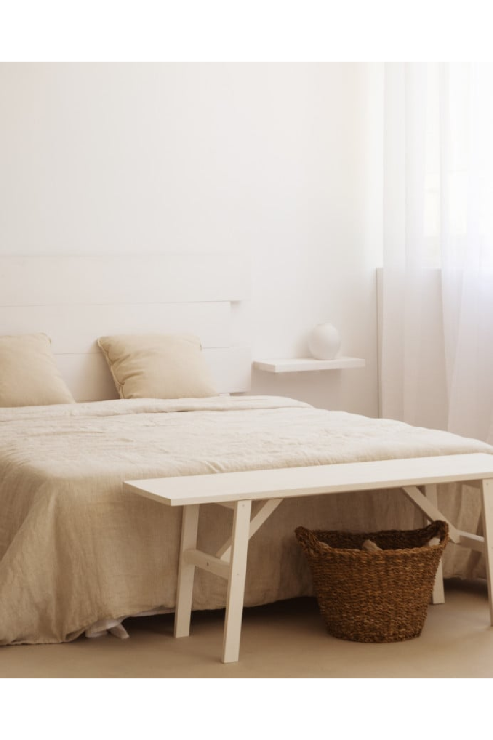 Solid Pine Floating Shelf Nightstand | Decowood Hak | Oroa.com