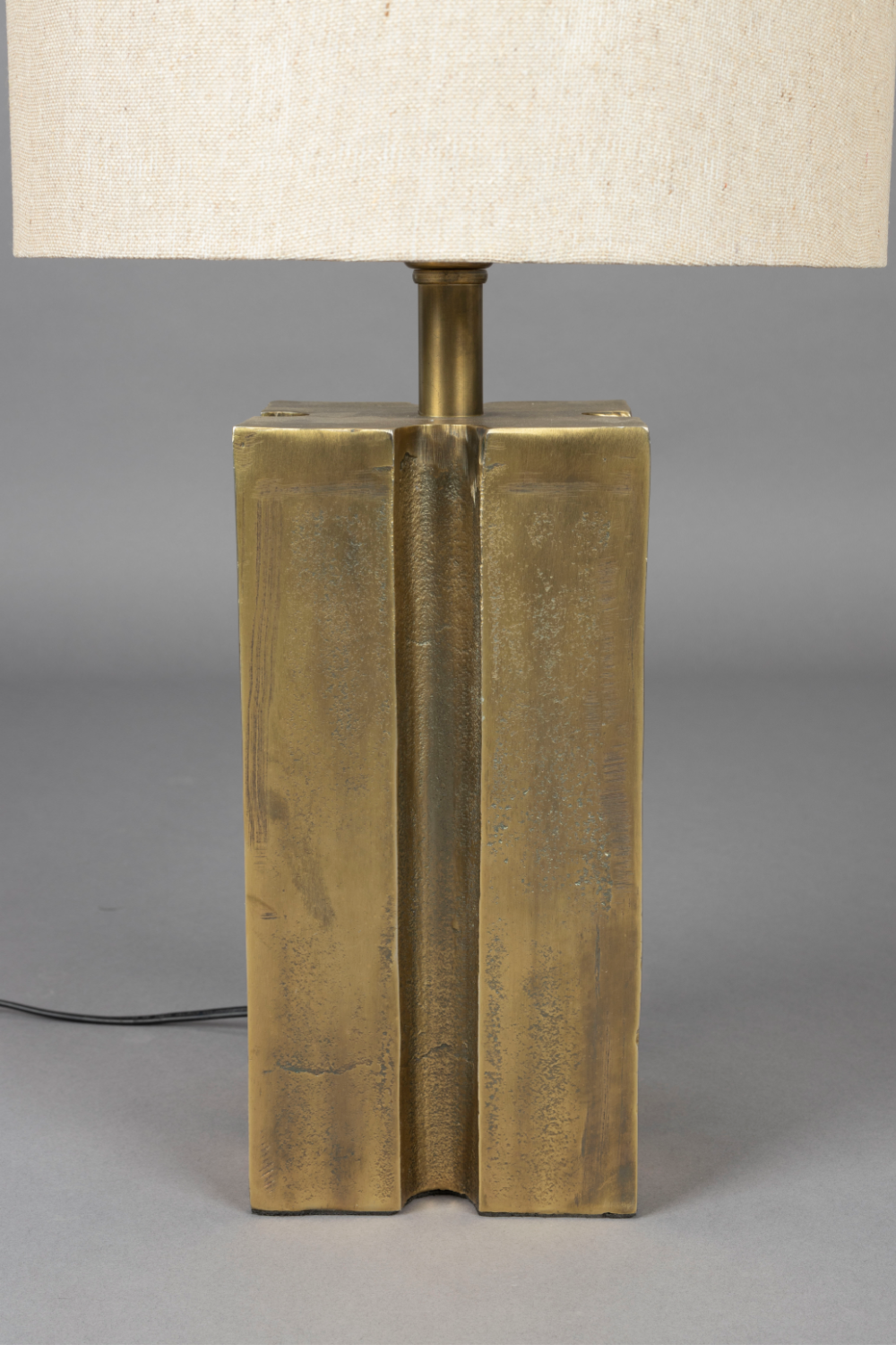 Gold Aluminium Table Lamp | Dutchbone Roc | OROA.com