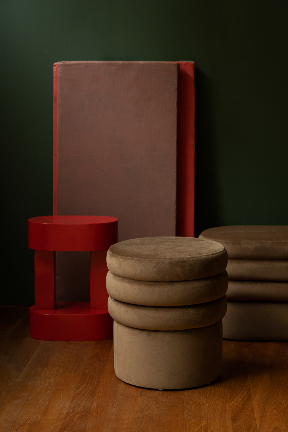 Modern Round Stool | Dutchbone Aditi | OROA.com