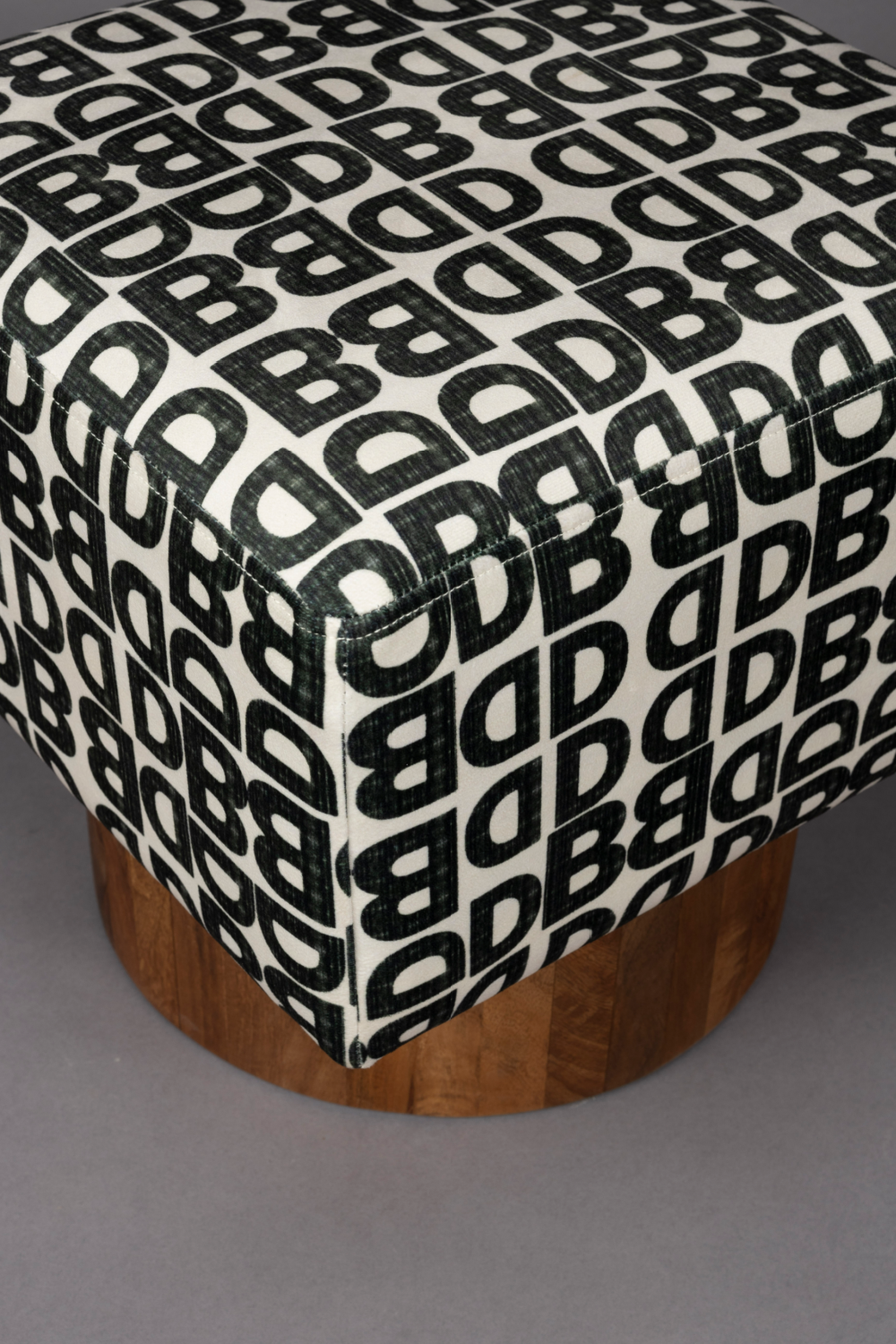 Letter Print Square Stool | Dutchbone Monogram | OROA.com