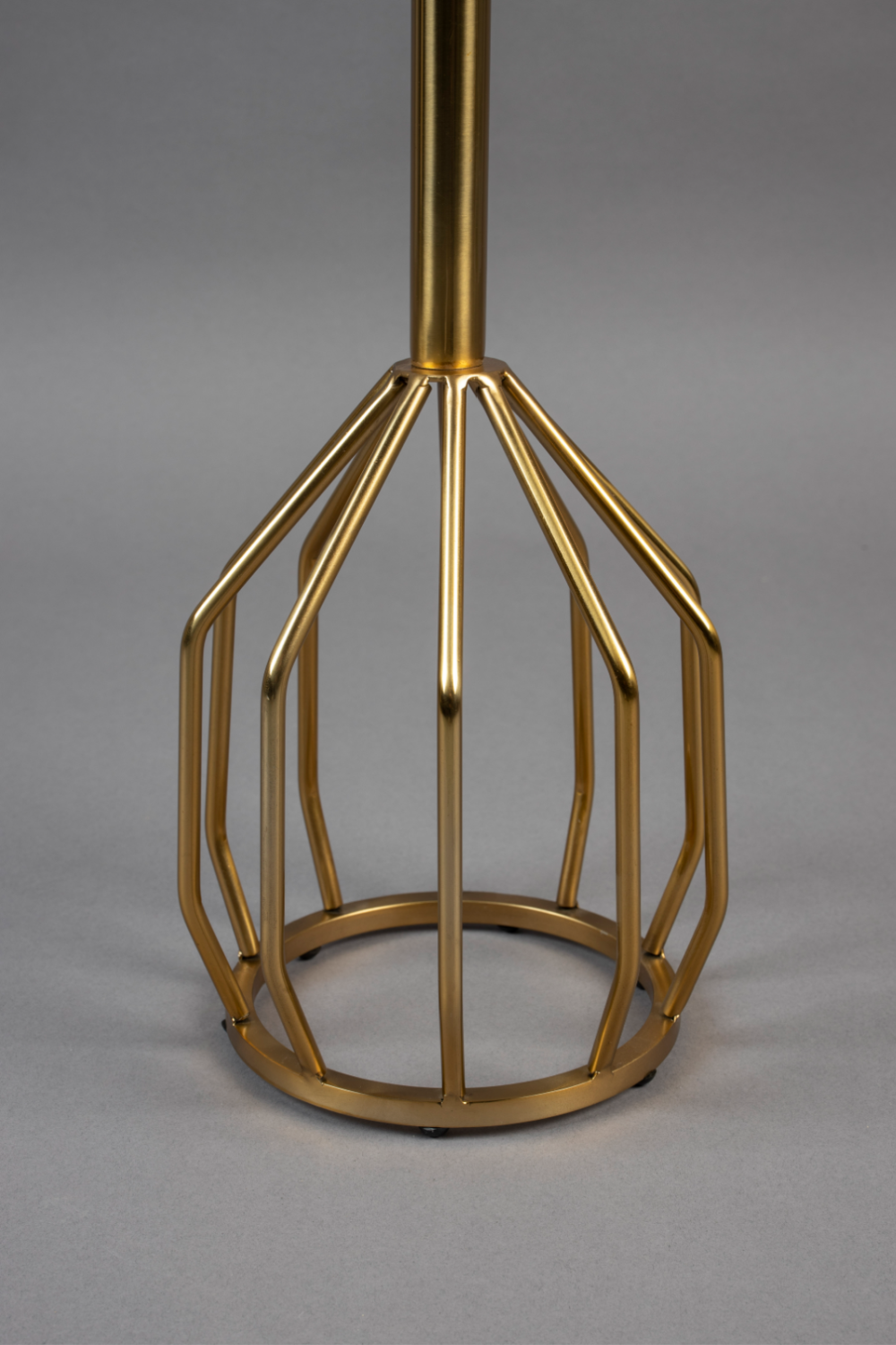 Marble Pedestal Side Table | Dutchbone Salerno | OROA.com