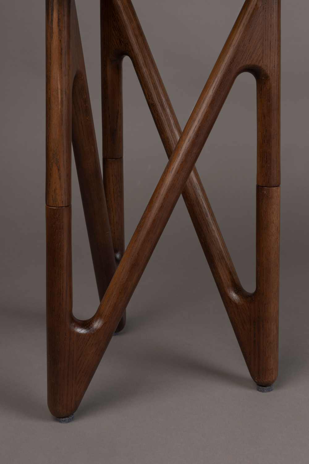 Round Glass Retro Side Table | Dutchbone Naia | OROA.com