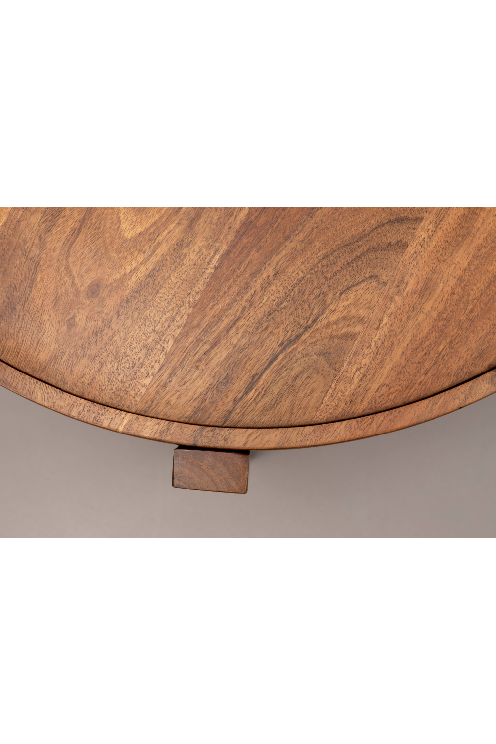 Acacia Round Coffee Table | Dutchbone Shane | OROA.com