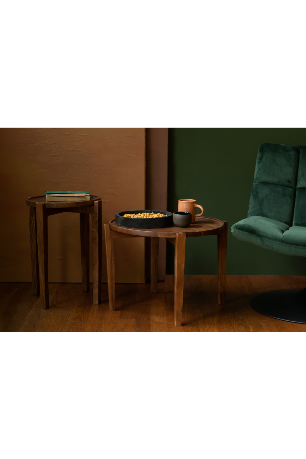 Acacia Round Coffee Table | Dutchbone Shane | OROA.com