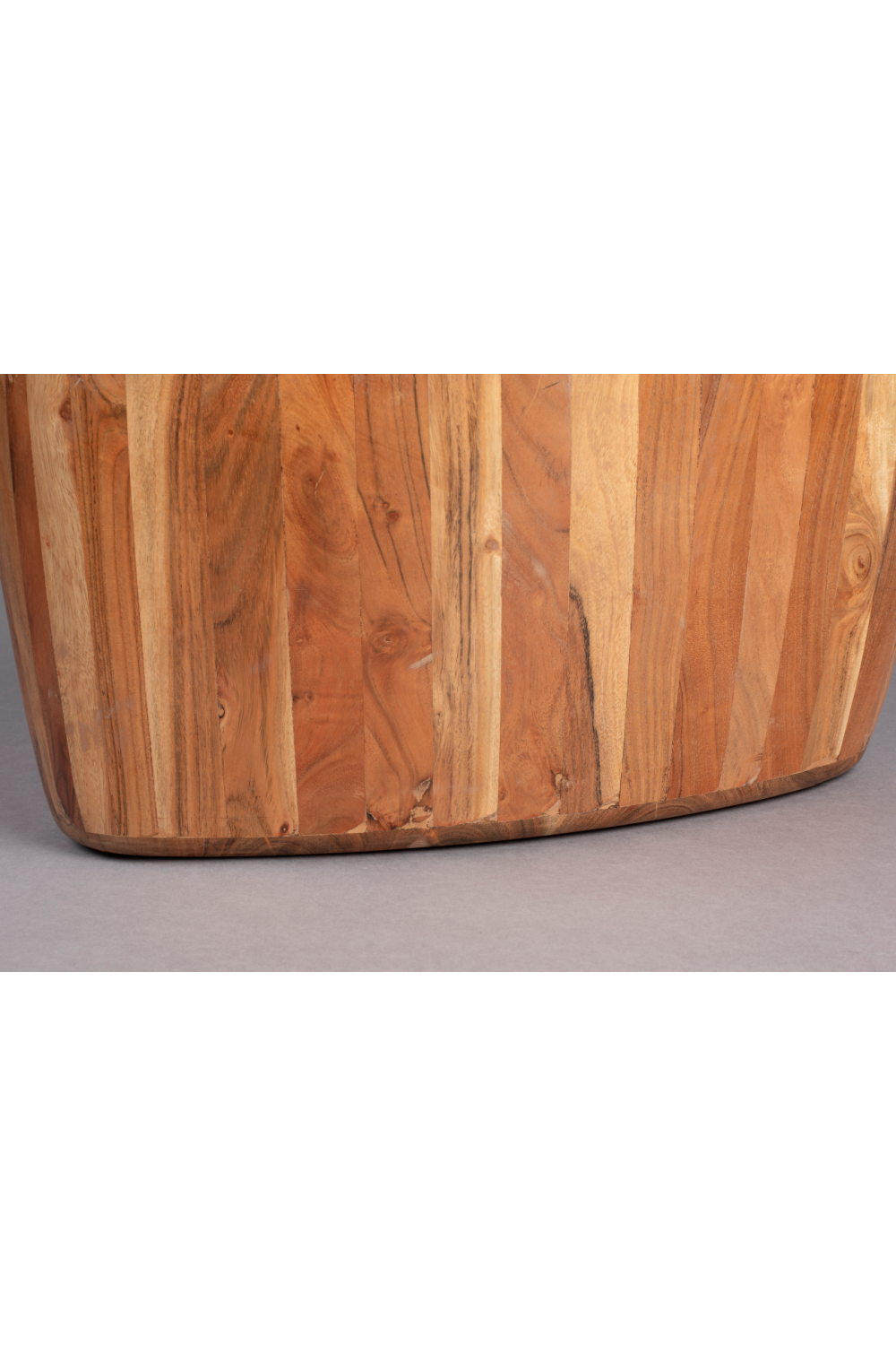 Acacia Modern Coffee Table | Dutchbone Ayla | OROA.com