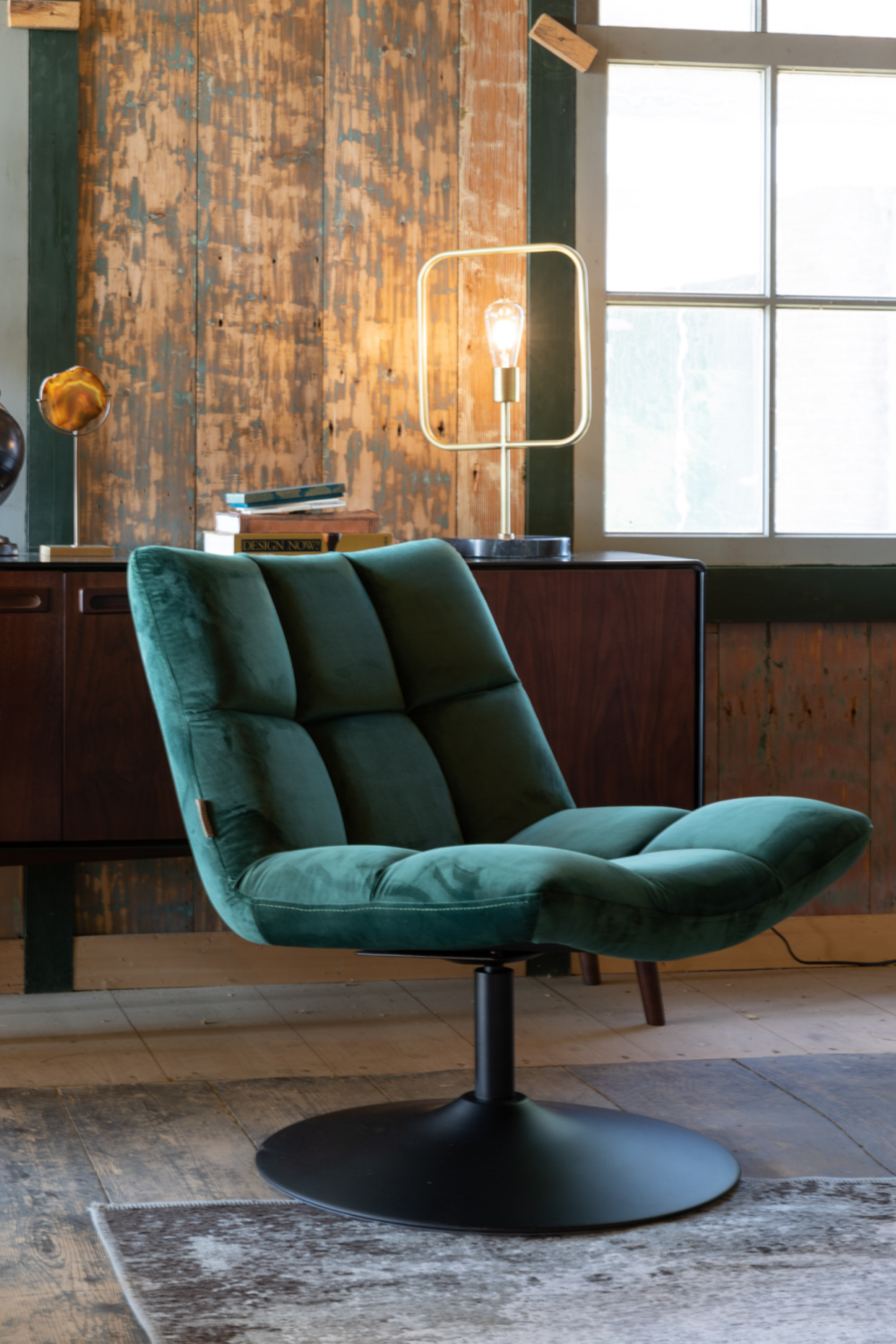 Velvet Pedestal Accent Chair | Dutchbone Bar | Oroa.com