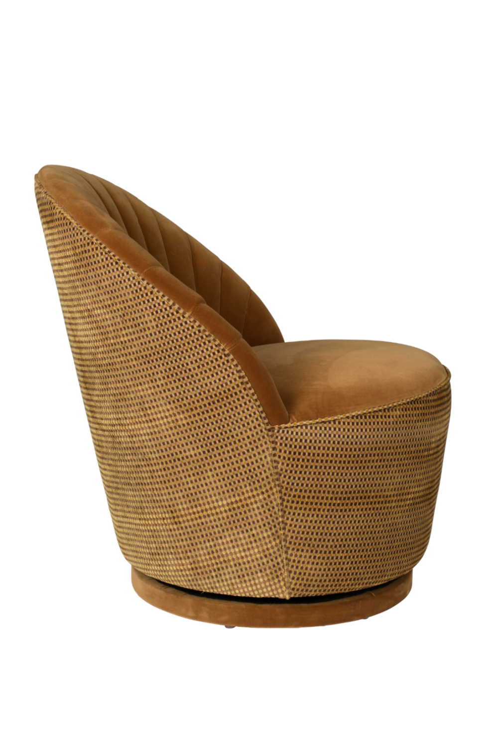 Brown Scallop Accent Chair | Dutchbone Madison | OROA.com