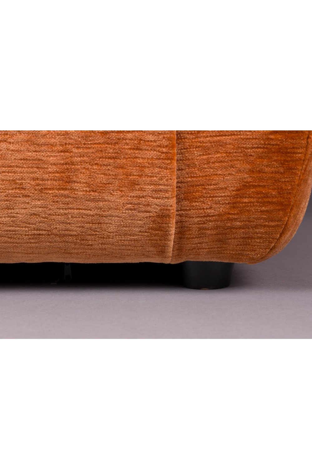 Velvet Square Hocker | Dutchbone Giada | OROA.com