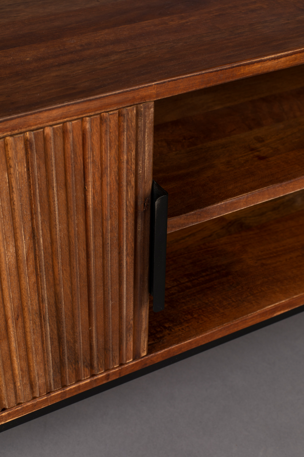 Brown Wooden Sideboard | Dutchbone Saroo | OROA.com