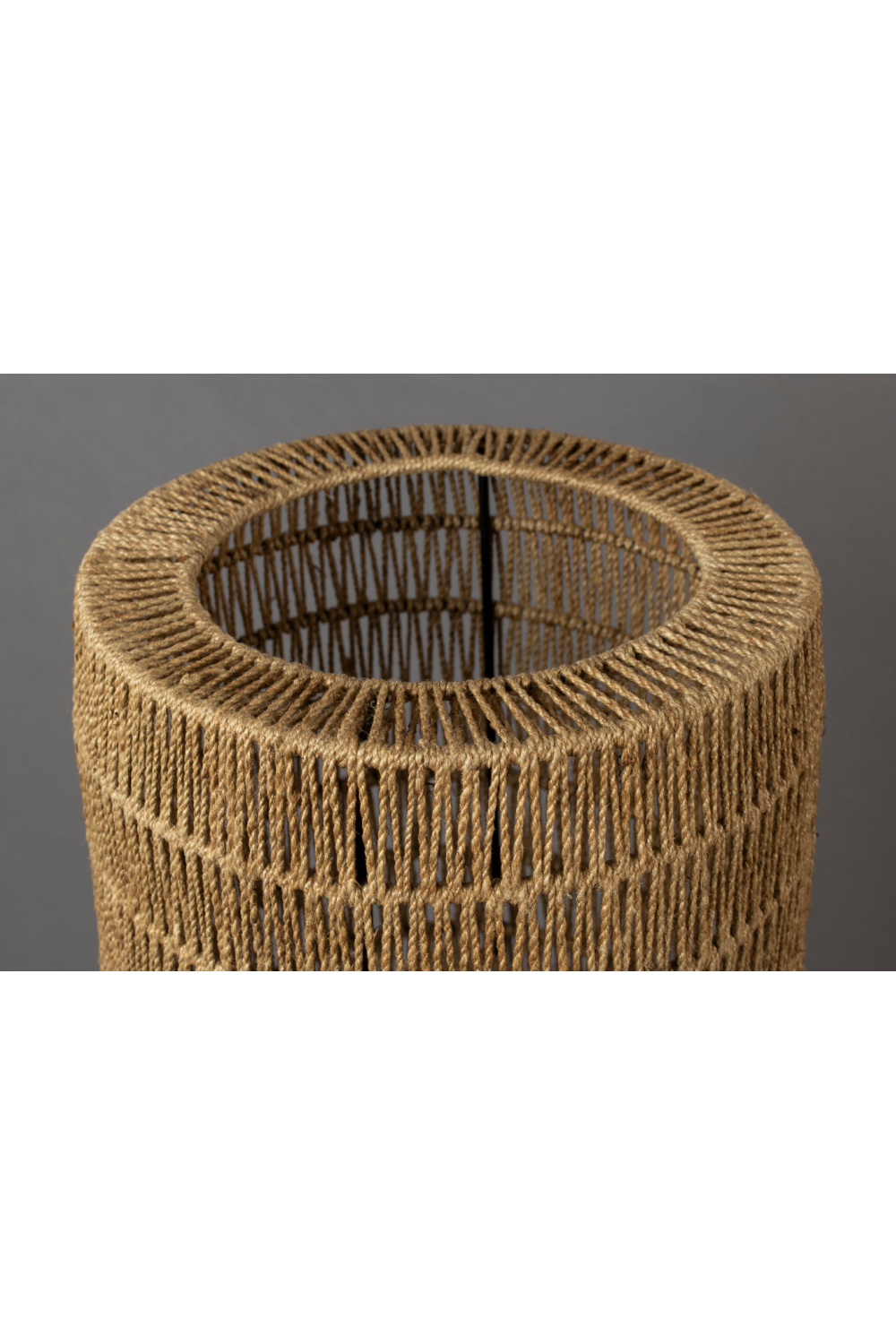 Cylindrical Jute Floor Lamp | Dutchbone Kari | OROA.com