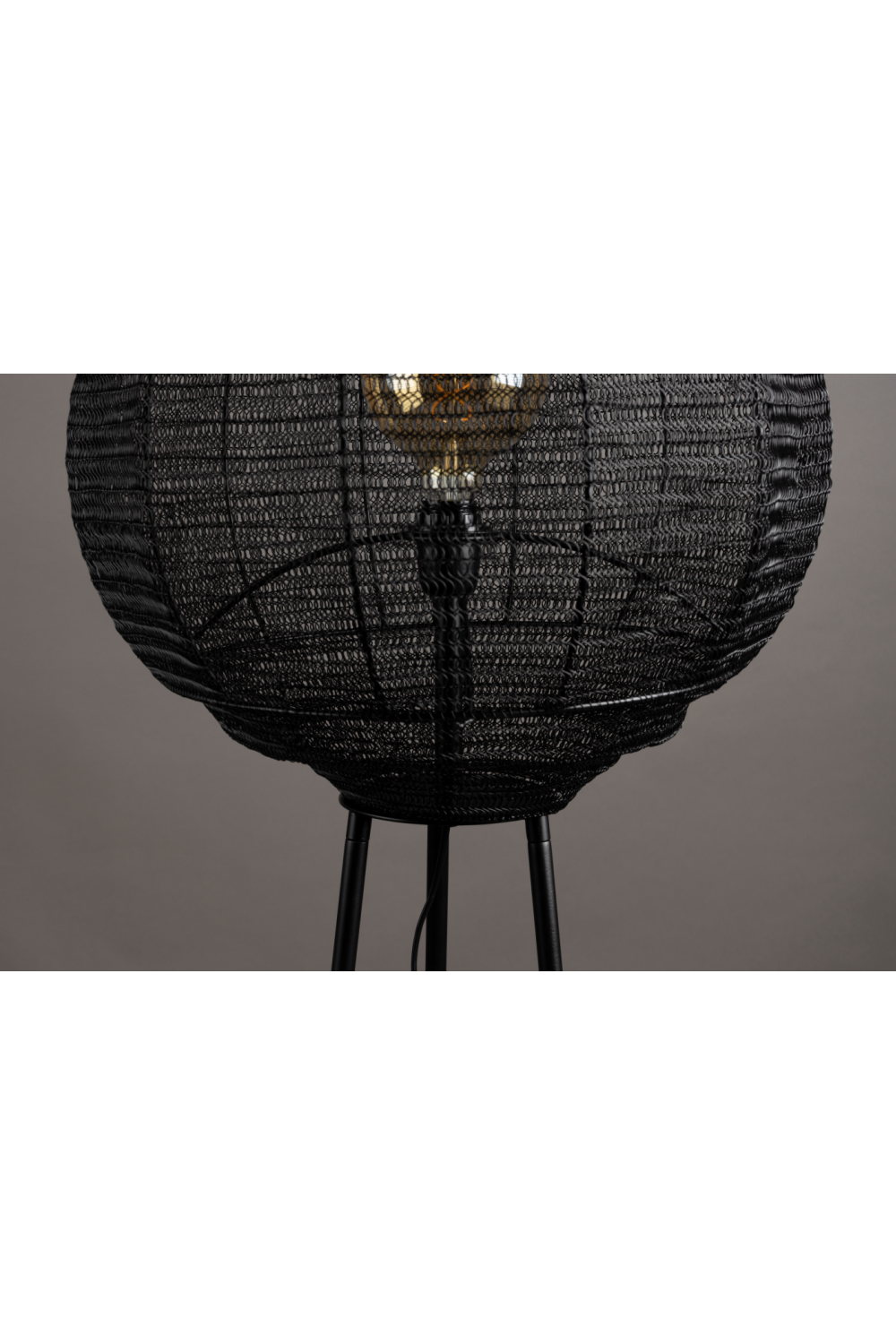 Industrial Tripod Floor Lamp | Oroa.com