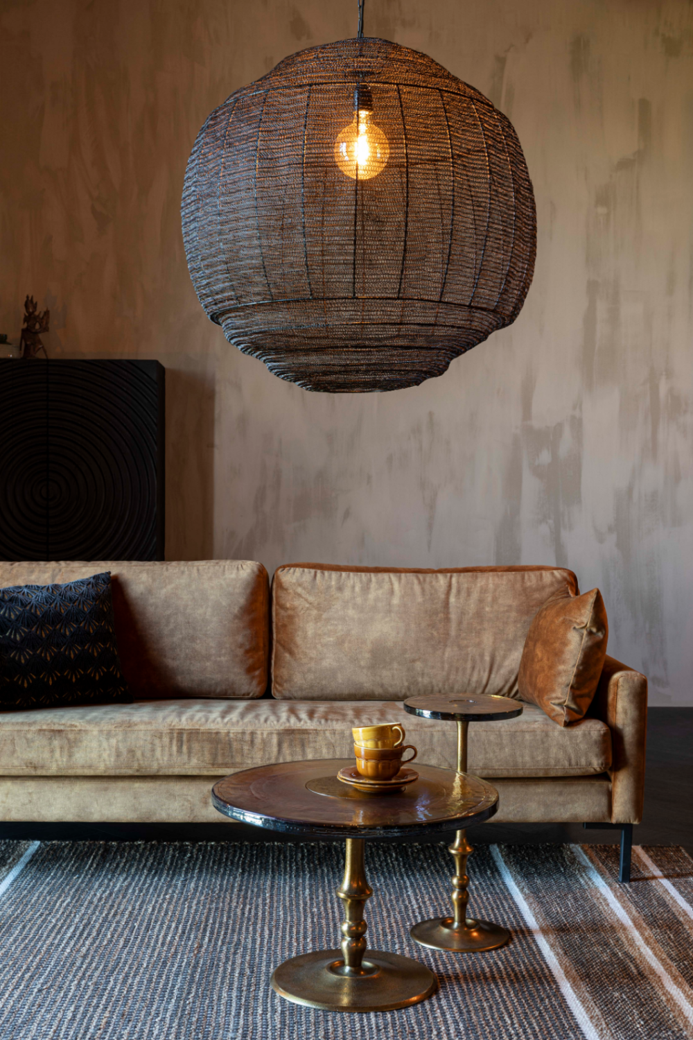 Industrial Tripod Floor Lamp | Oroa.com