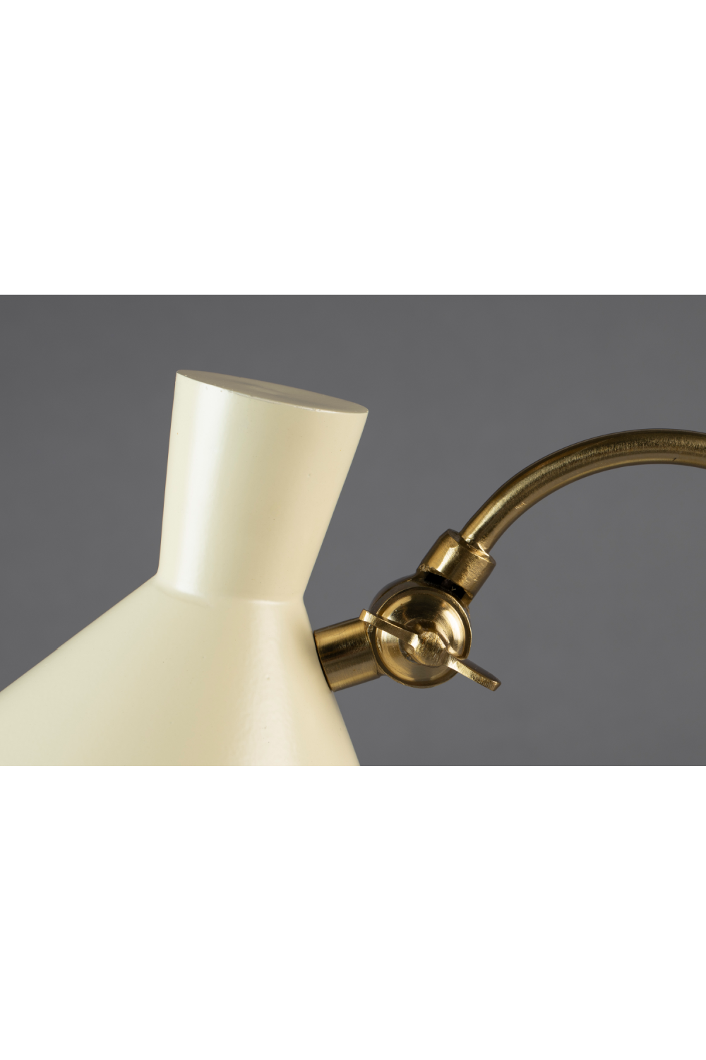 Ivory Colored Desk Lamp | Dutchbone Gaia | OROA.com