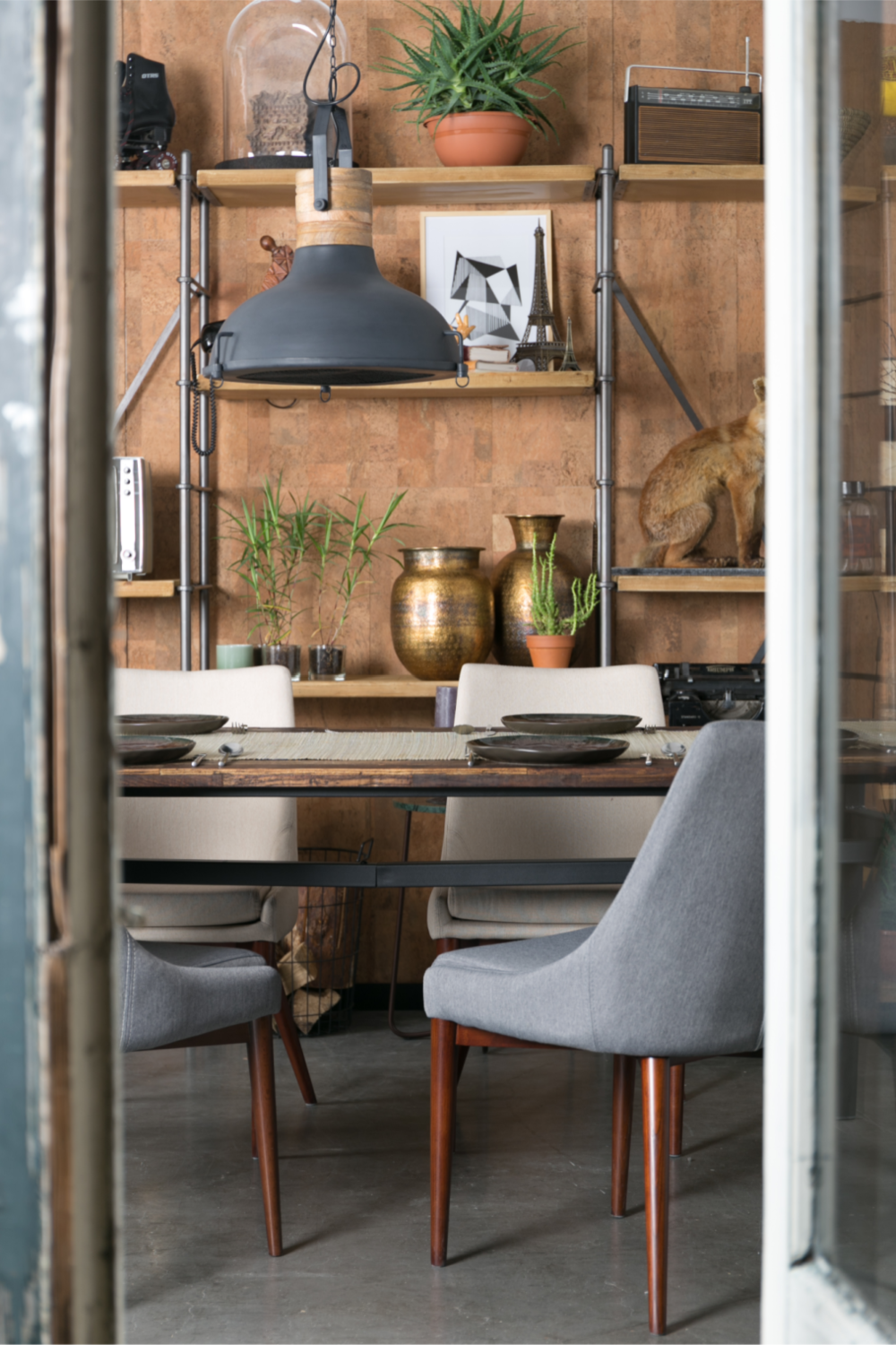 Black Metal Hanging Light | Dutchbone Raw | Oroa