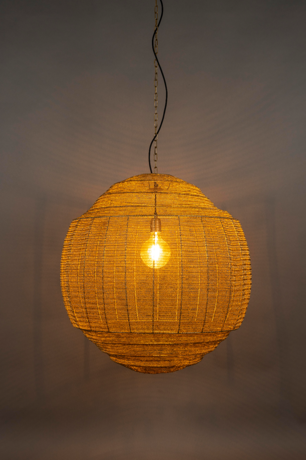 Round Gold Pendant Lamp | Dutchbone Meezan | OROA.com