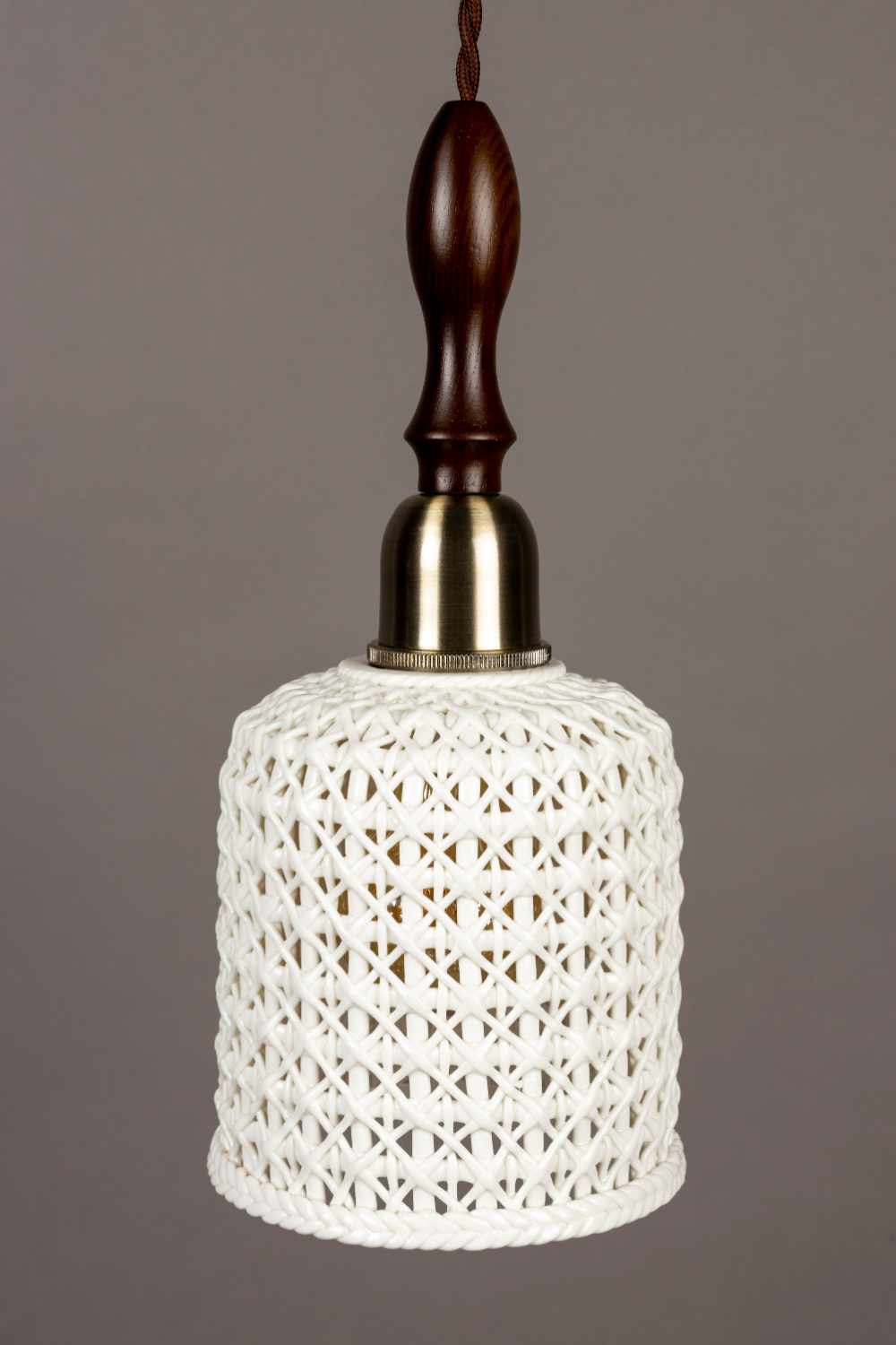 White Ceramic Pendant Lamp | Dutchbone Poppy | OROA.com