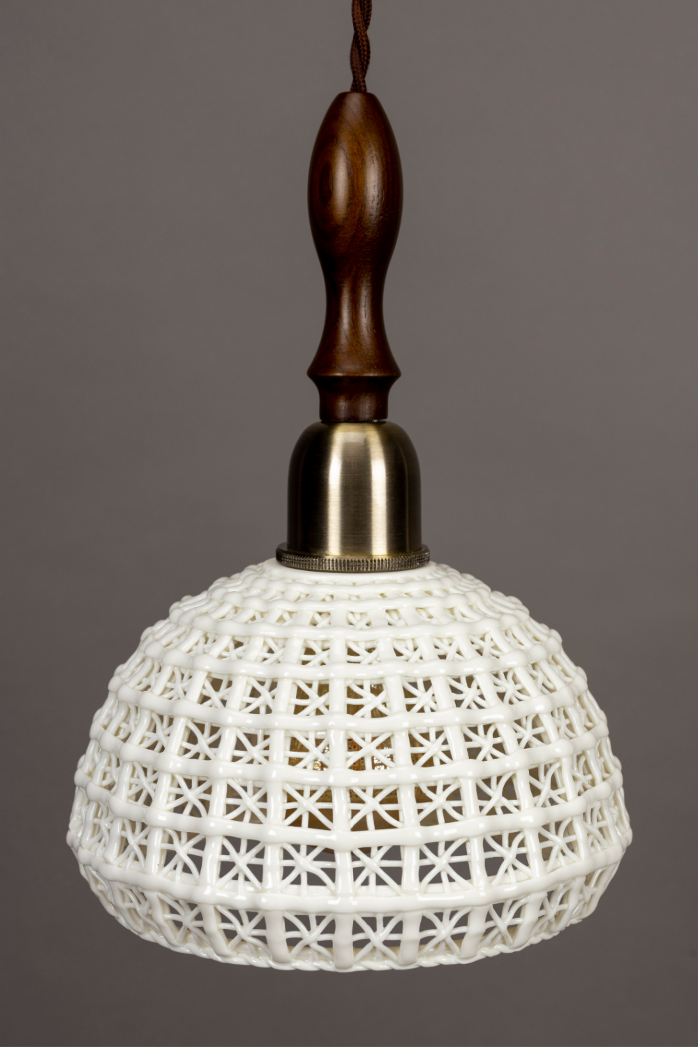 White Ceramic Pendant Lamp | Dutchbone Poppy | OROA.com