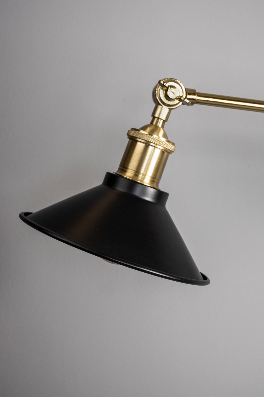 Modern Classic Wall Lamp | Dutchbone Penelope | OROA.com