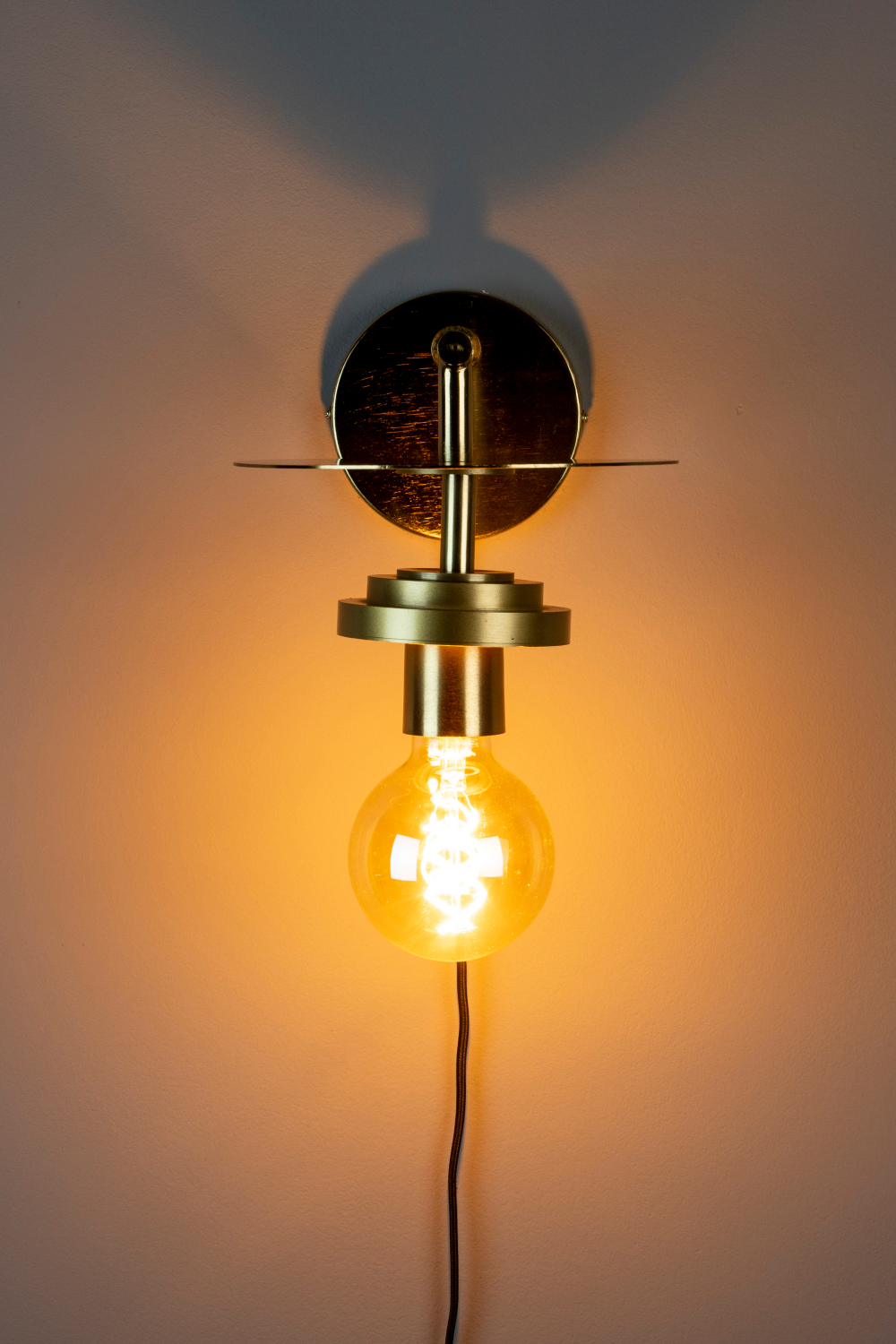 Bronze Classic Wall Lamp | Oroa.com
